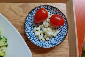 Shelled fresh shrimps is fried on the west the practice measure of orchid 5