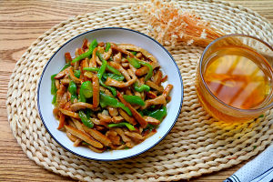 Shredded meat of smoked bean curd, the practice measure of dish of the daily life of a family 7
