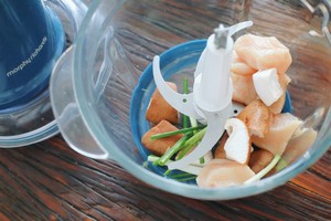 離乳食の鶏肉が2を巻く練習方法