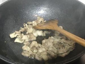 3種類の調味料5の調味料を炒めるために、ご飯と一緒に行くチリを超える能力のある人を養う </li> <li class = 