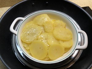 練習対策 いくつかのホットスパイスプラントのいずれかの黒いジャガイモの泥2 