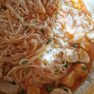 The practice measure of noodles in soup of fish of tomato Ba Sha 9