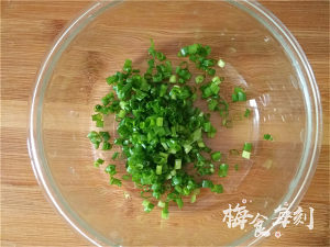 豆澱粉から作られたニンニク成都春雨は、えびを開き、詳細な写真記事の量を超えています！ 練習対策15 