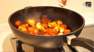 Flesh of the most beautiful braise in soy sauce and tiger skin egg [7 flavour kitchen of Mi Erqiao the 8th collect] not only the practice measure of the stew that walks along a stomach to still take a heart 12