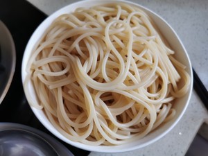 ビーフは熱い3を揚げるときのグリーンの意味の側面の練習尺度です