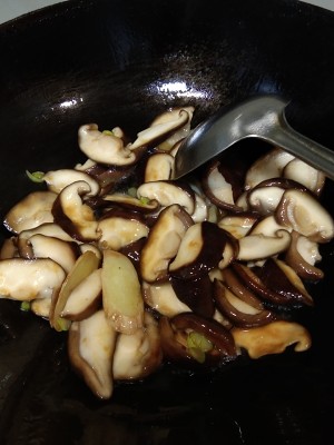 Xianggu mushroom of simple and easy edition gathers up the practice measure of rape 7