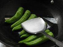 The practice measure of tiger skin green pepper 6