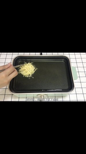 The practice measure of cake of silk of sweet sweet fragile fragile potato 6