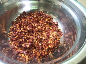 Chili oil- - the practice measure with delicate habit-forming 8