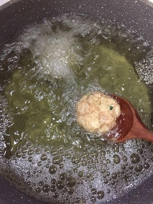 簡単にハスのレンコンのボールを簡単に作る（ジョーカー料理） 練習法10 