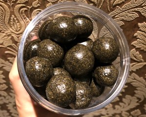 黒のボーラスの練習尺度を単純な黒を超えます sesame seed 7 