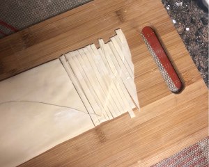 Hand roll face: Flour, salt, clear water is used 3 times makings is OK the practice move that makes 1000 delicate meal 7