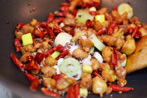 Hot pepper chicken is fourth " measure exceeding detailed pursues " practice measure 13
