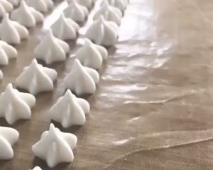 お菓子の手入れなしで豆を溶かす豆を溶かす 最愛の人が豆を溶かすあらゆる種類のフルーツフレーバーの練習尺度2 