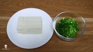 柔らかい豆腐はどうやって食べるの？ 深揚げはすぐに柔らかい豆腐、おいしいごはんといっしょの練習法1 