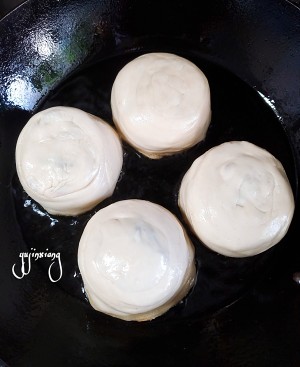 Eat insufficient sweet crisp hamburger (the hamburger that cue of in front of of station of Tokyo pool bag buys is unexpectedly such doing come out... ) practice measure 14
