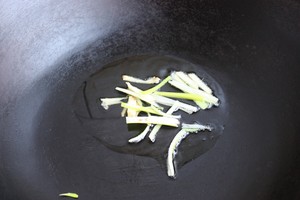 "Bright " dish of beautiful simple quick worker -- the practice measure that element fries bright a kind of dried mushroom 5