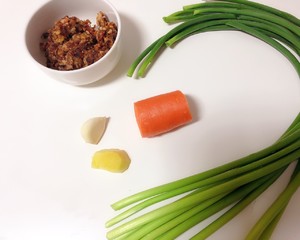 The quick worker of office worker is simple dinner -- foul smell of foam of flesh of garlic liver mosses child practice measure 1