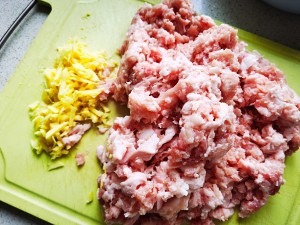 The practice measure of pork turnip a round mass of food 2
