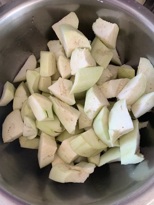 The practice measure that dish of the daily life of a family burns aubergine 1