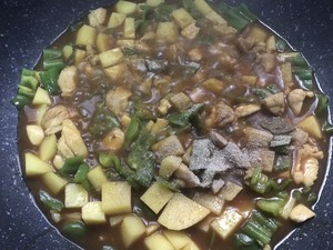 非常に簡単なカレーのジャガイモの鶏肉は4番目、練習対策を減らします 脂肪適用期間9 