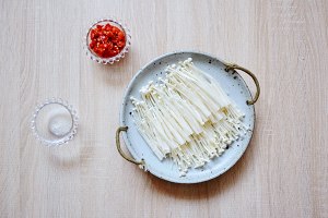 チョップの針の針の進行の滞在の実務尺度3のいくつかのホットスパイスプラント3