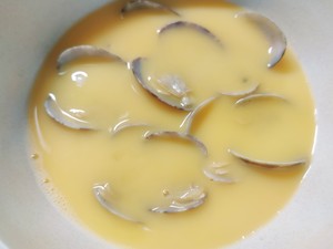 The practice measure of a thick soup of beautiful clam egg 3