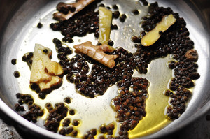 The practice measure of hot pepper chicken 10