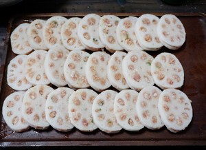 The practice measure of box of scamper lotus root 16