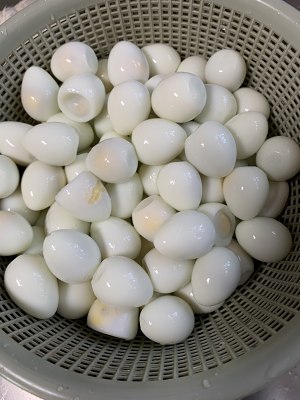 The practice measure of delicious bittern quail egg 2
