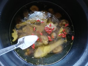 After the Beginning of Autumn, this soup stews the child to drink more, delicacy is sweet nourishing, the child drinks the practice step with good body more 7