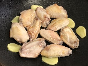 The practice measure of simple and delicious coke chicken wing 3