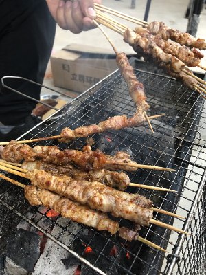 家族にバーベキューBBQ 26が含まれていることを実践する尺度