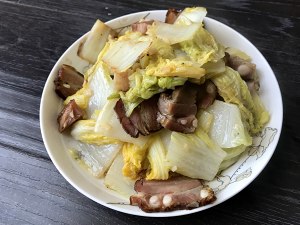 The practice measure that exceeds quick worker Chinese cabbage to fry bacon 9