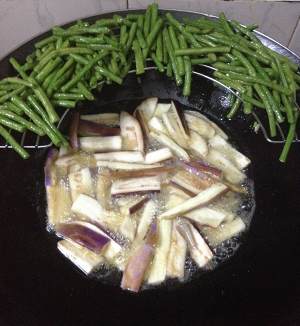 The practice measure of aubergine beans horn 4