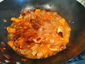ニンジンシャングーキノコ6のビーフシチューの食事の練習対策
