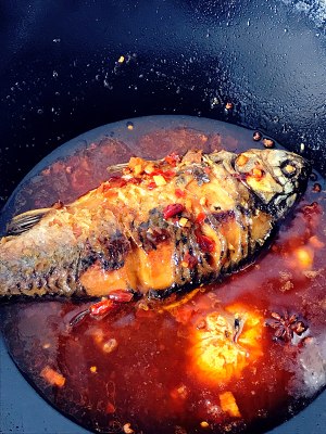 The practice measure of fish of crucian carp of braise in soy sauce 5