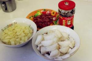 Meal of banger potato stew [one person also should have good edition] practice measure 1