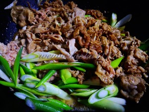 Old Beijing green explodes hotpot (ovine cutlet edition) practice measure 4