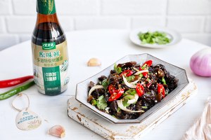 The practice measure of agaric of onion of cold and dressed with sause 12