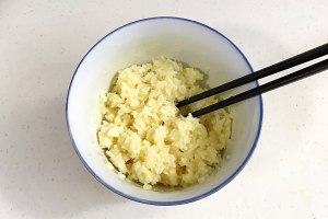 金の大豆が食事を揚げる練習尺度5