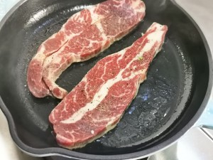 家に30分もいることを望んでいるビフテキの大きな食べ物の練習尺度 高レベルのみを行う5 