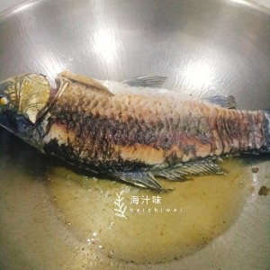 醤油0煮込み0のフナの魚の練習対策