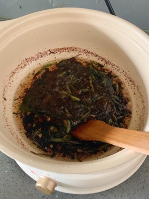 麺を作る10分間の練習移動 緑色のボウル8の決められたオイルの醤油添え 
