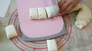 Old steamed twisted roll of quick worker leaven dough (contain knead dough, knead dough gimmick) practice measure 10