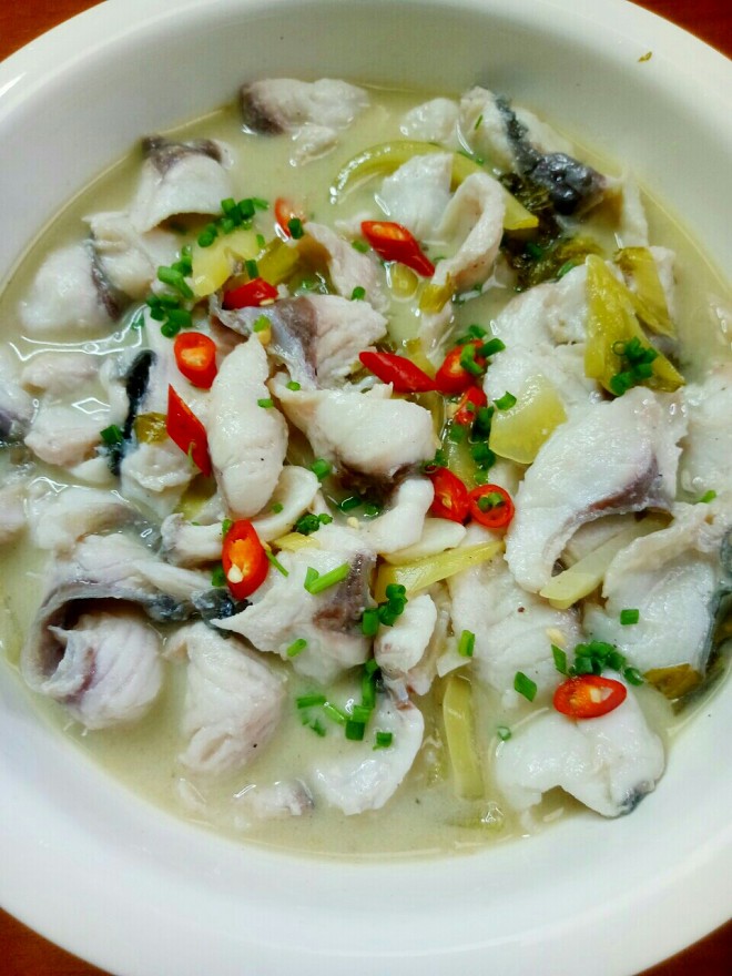 家族の日常生活の広東省のための別名の白菜の漬物の魚の練習、おいしい方法