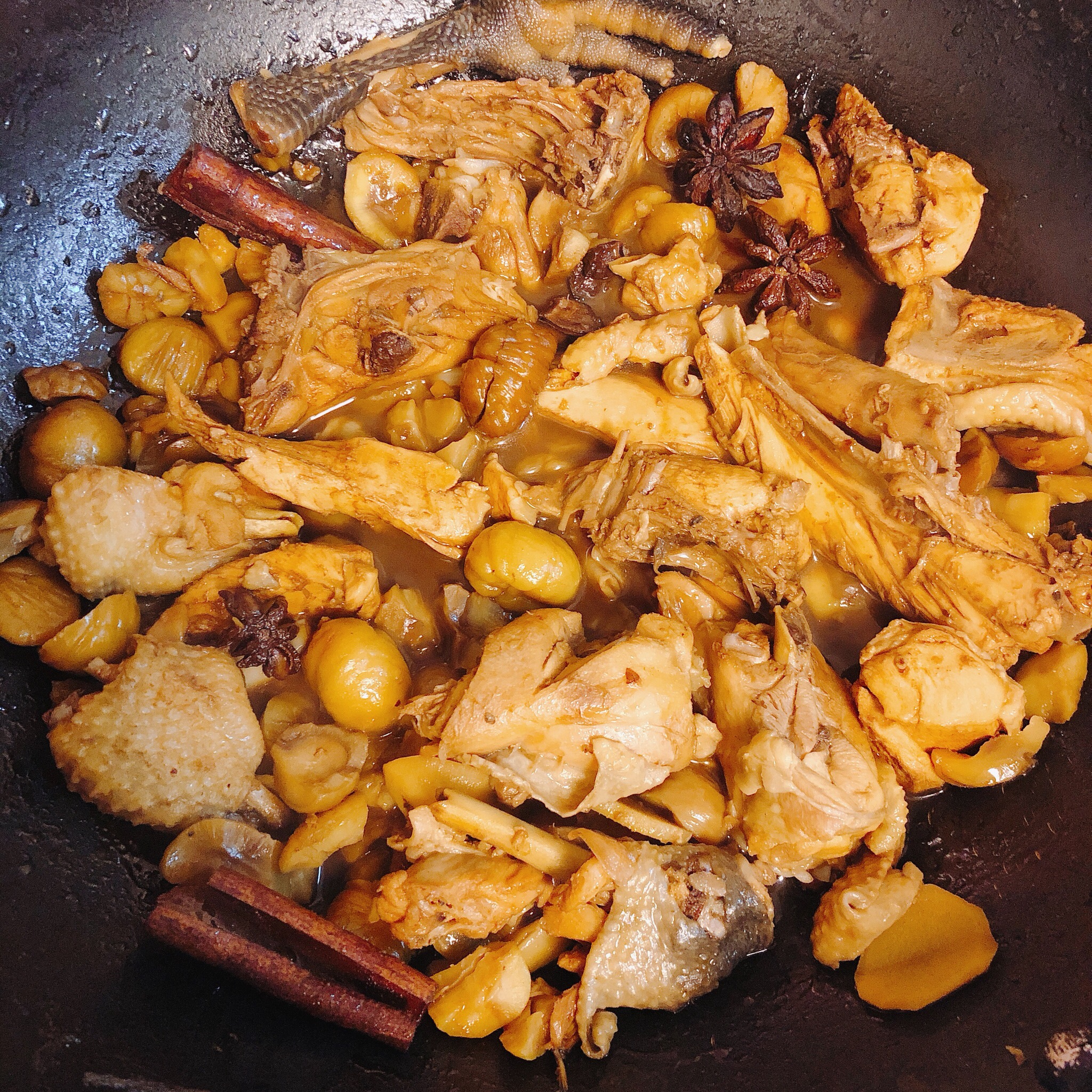 栗の煮込みの鶏肉の実践、栗の煮込みの鶏肉はいかがですか