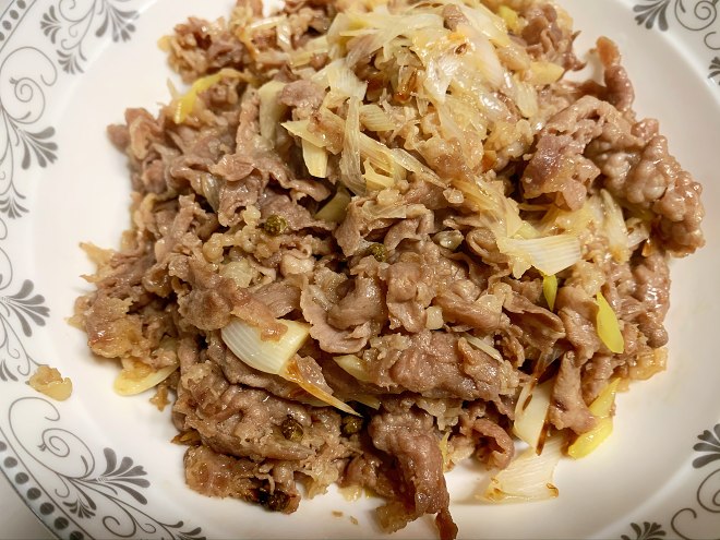 緑色が爆発する牛肉は、緑色が爆発するわけではありません！ 練習