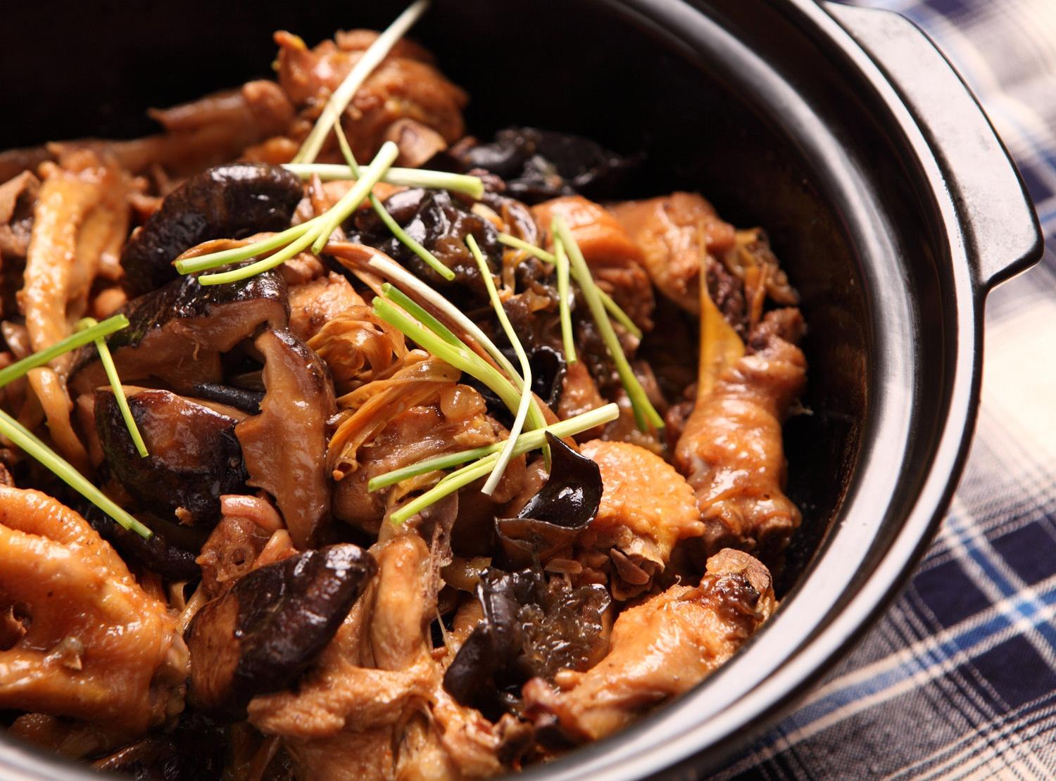 
The practice of chicken of stew of authentic dried mushrooms, how is the most authentic practice solution _ done delicious