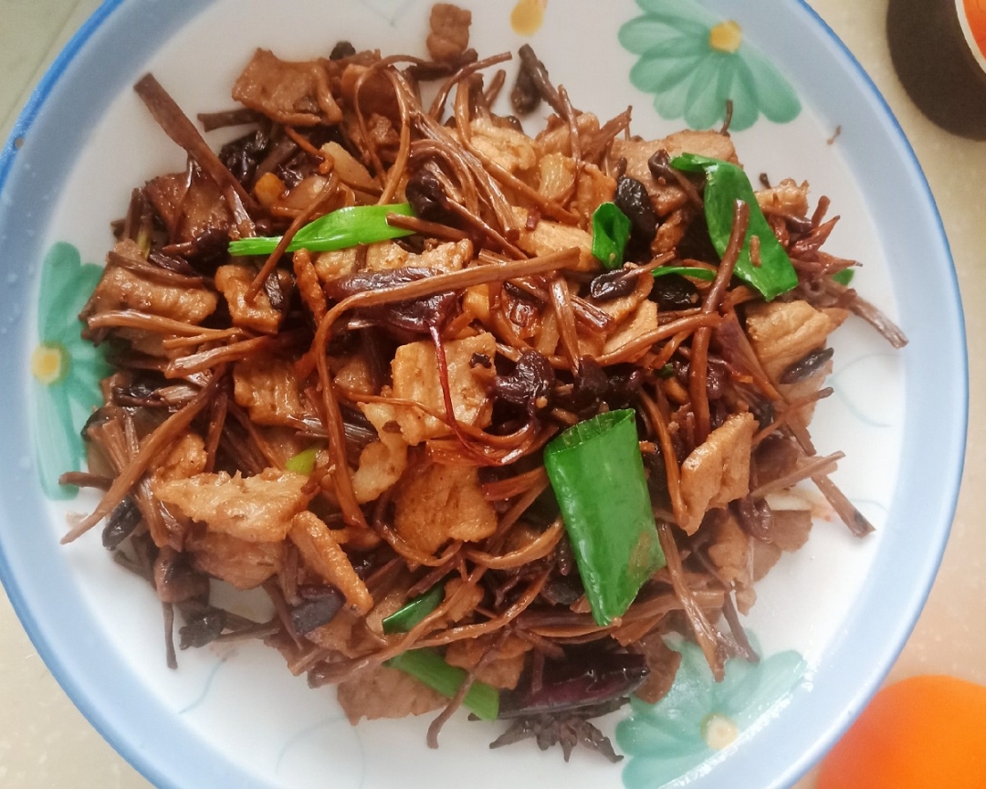 go炒め肉料理の料理の〜の茶の木の会議の滞在